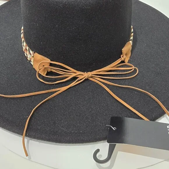 Torrid - Festi Western Hardware Detail Hat in Black - Picture 6 of 12